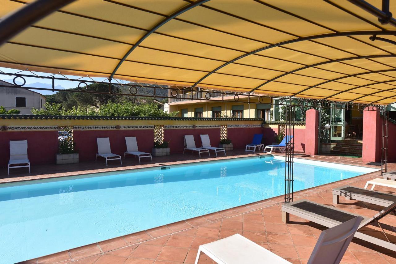 Hotel Cyrnea Calvi  Luaran gambar